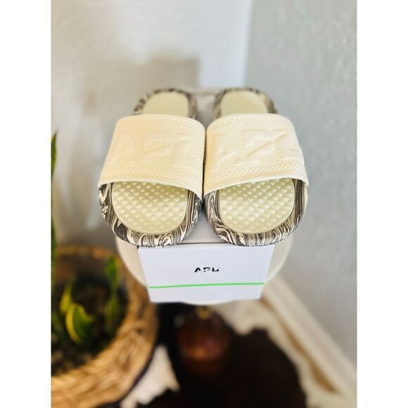 APL Women's Big Logo TechLoom Slide Sandals, Vegan, Silver Marble,‎ Size 7 NWT - Picture 7 of 17